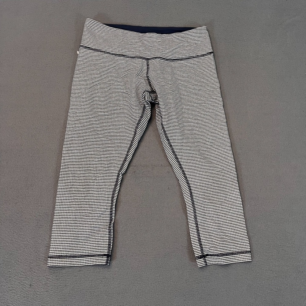 Lululemon Athletic Crop Leggings Womens Sz 8 Black White Gingham Checked Low Run